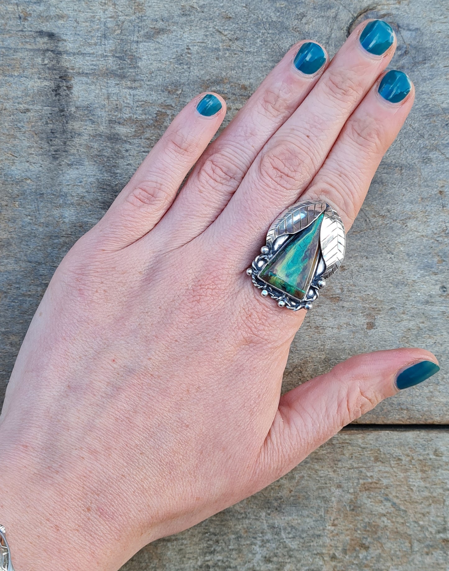 Vintage Hand Made Solid Silver Green Hard Stone Navajo Statement Navette Ring Size M 1/2