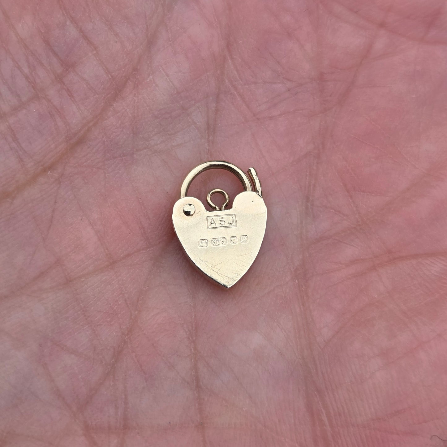 Vintage 1986 English Hallmarked Solid 9ct Gold Mini Heart Padlock Pendant