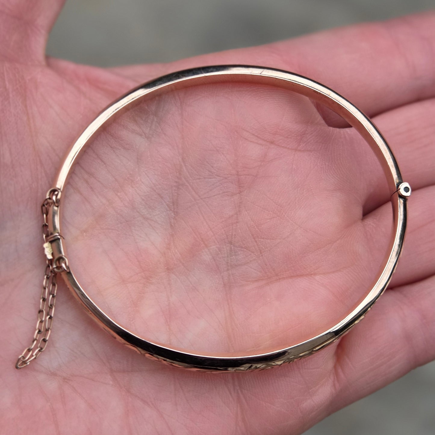 Antique 1910 English Hallmarked Solid 9ct Rose Gold Engraved Bangle Bracelet