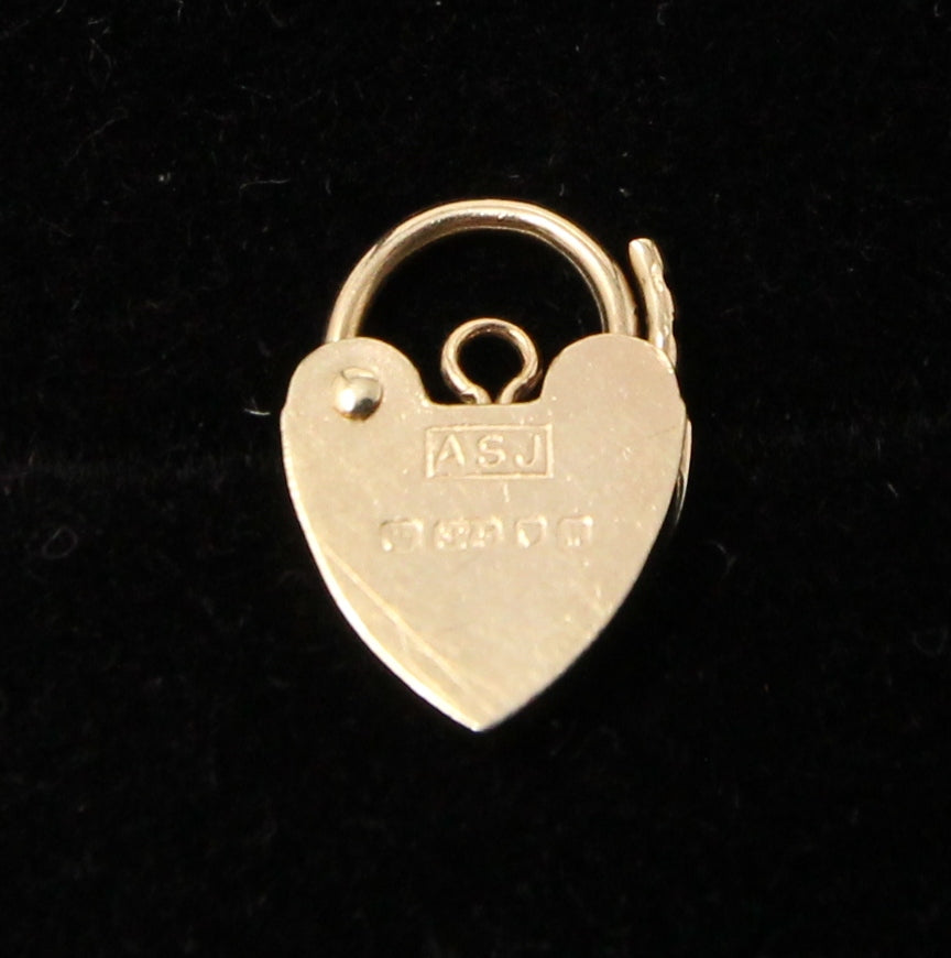 Vintage 1986 English Hallmarked Solid 9ct Gold Mini Heart Padlock Pendant