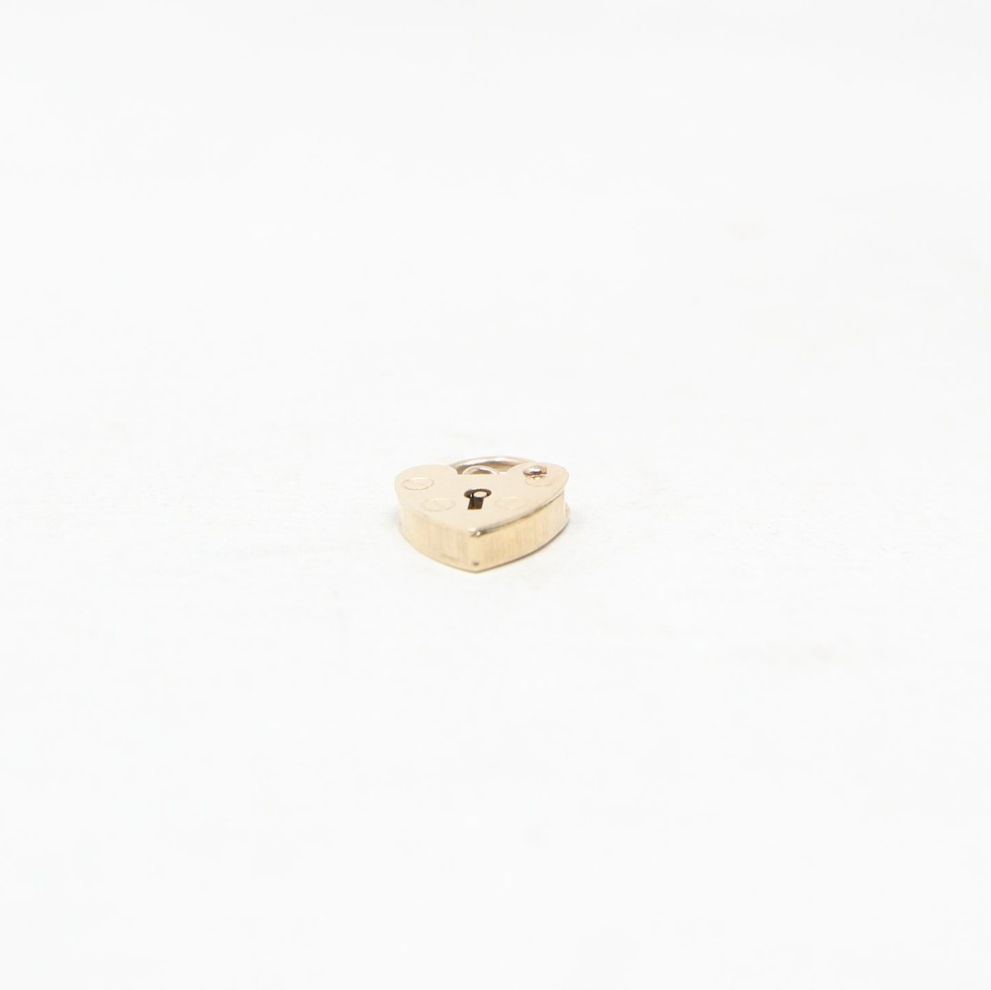 Vintage 1986 English Hallmarked Solid 9ct Gold Mini Heart Padlock Pendant