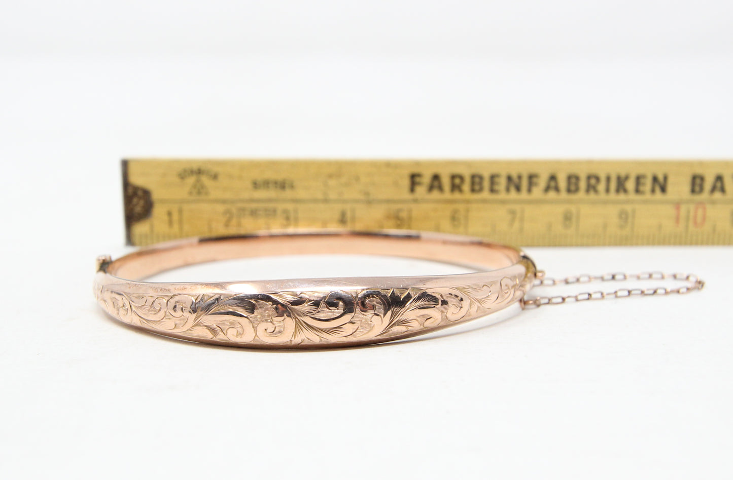 Antique 1910 English Hallmarked Solid 9ct Rose Gold Engraved Bangle Bracelet