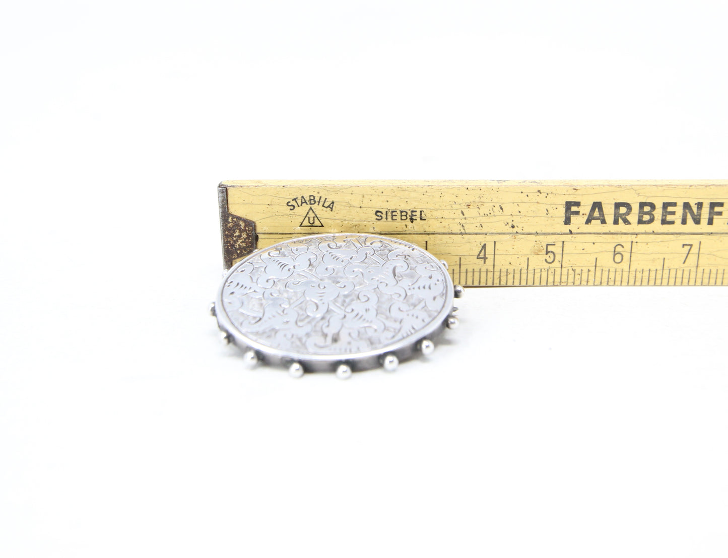 Antique Victorian 1886 Hallmarked Solid Sterling Silver Oval Floral Engraved Brooch Pin