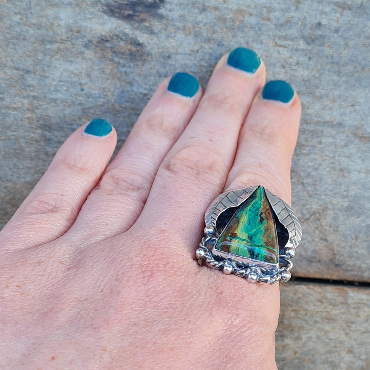 Vintage Hand Made Solid Silver Green Hard Stone Navajo Statement Navette Ring Size M 1/2