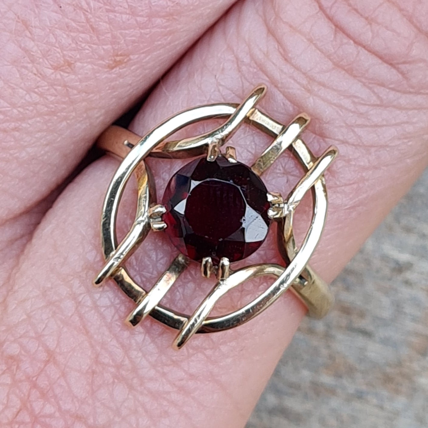 Vintage Antique Art Deco Bespoke Solid 9ct 9k Gold Garnet Caged Target Ring Size R