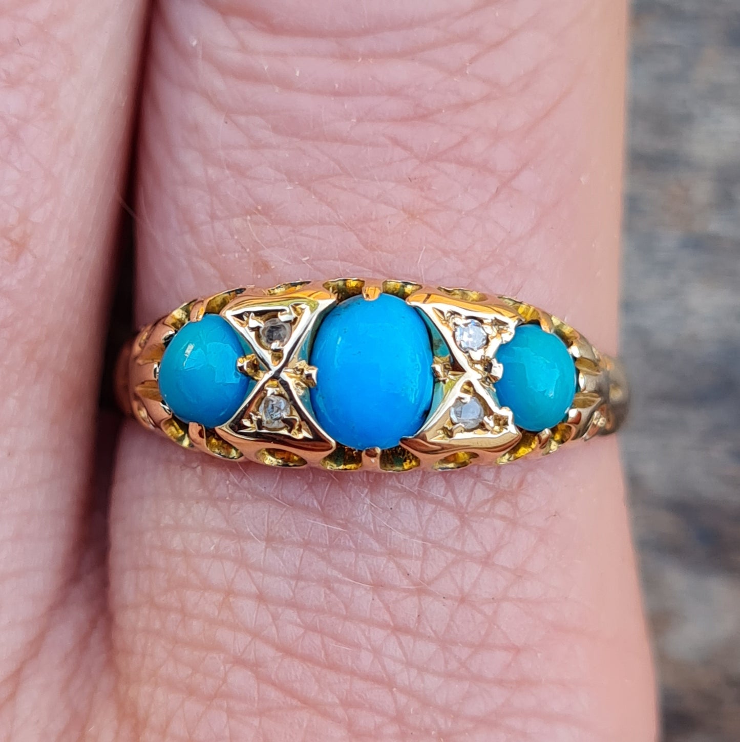 Vintage 1998 HM Solid 18ct 18k Gold Turquoise Diamond Trilogy Gypsy Ring Size T 1/2