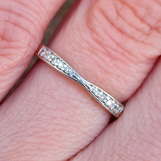 Vintage Hallmarked Solid 9ct 9k White Gold Diamond Taper Half Eternity Ring Size J 1/2