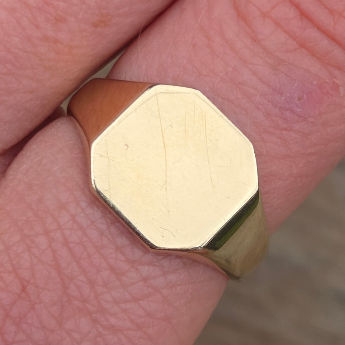 Antique Art Deco 1926 Hallmarked Solid 9ct 9k Gold Plain Signet Ring Size R 5.6g