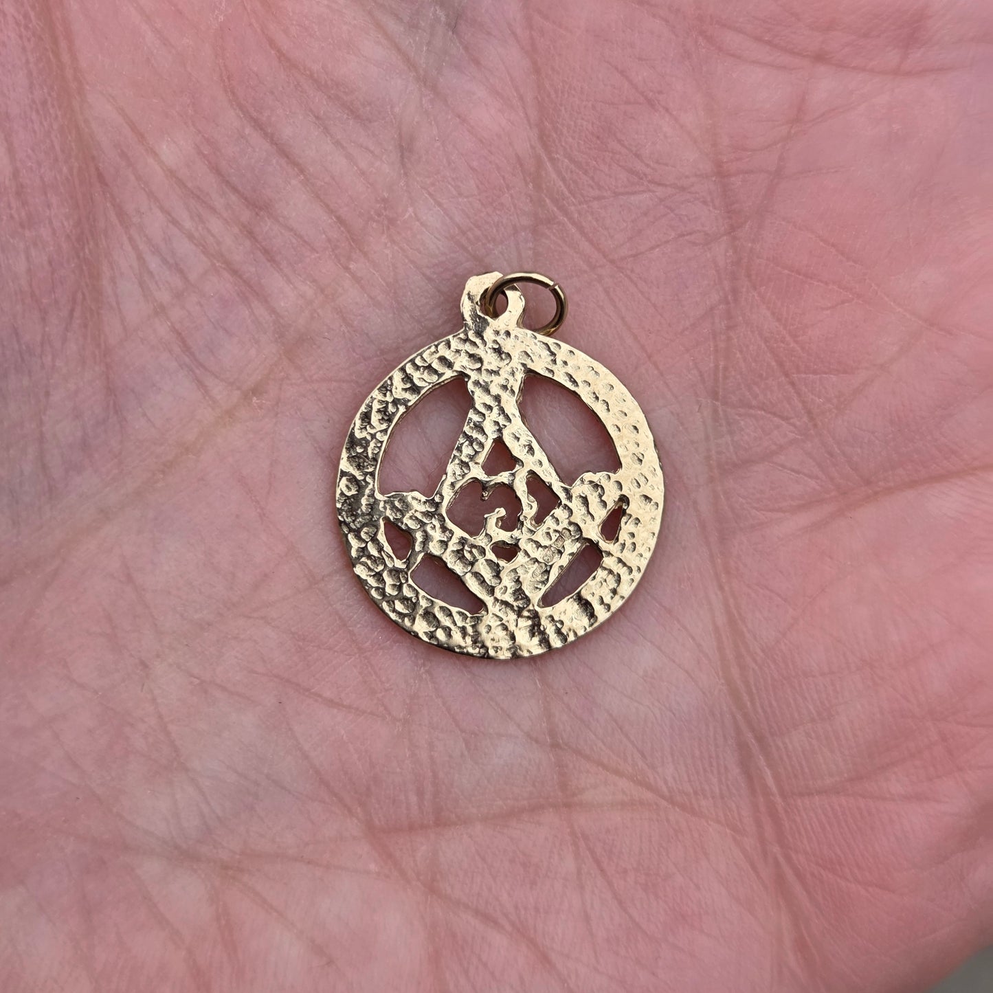 Vintage English Hallmarked Solid 9ct Gold Masonic Masons Pendant Charm