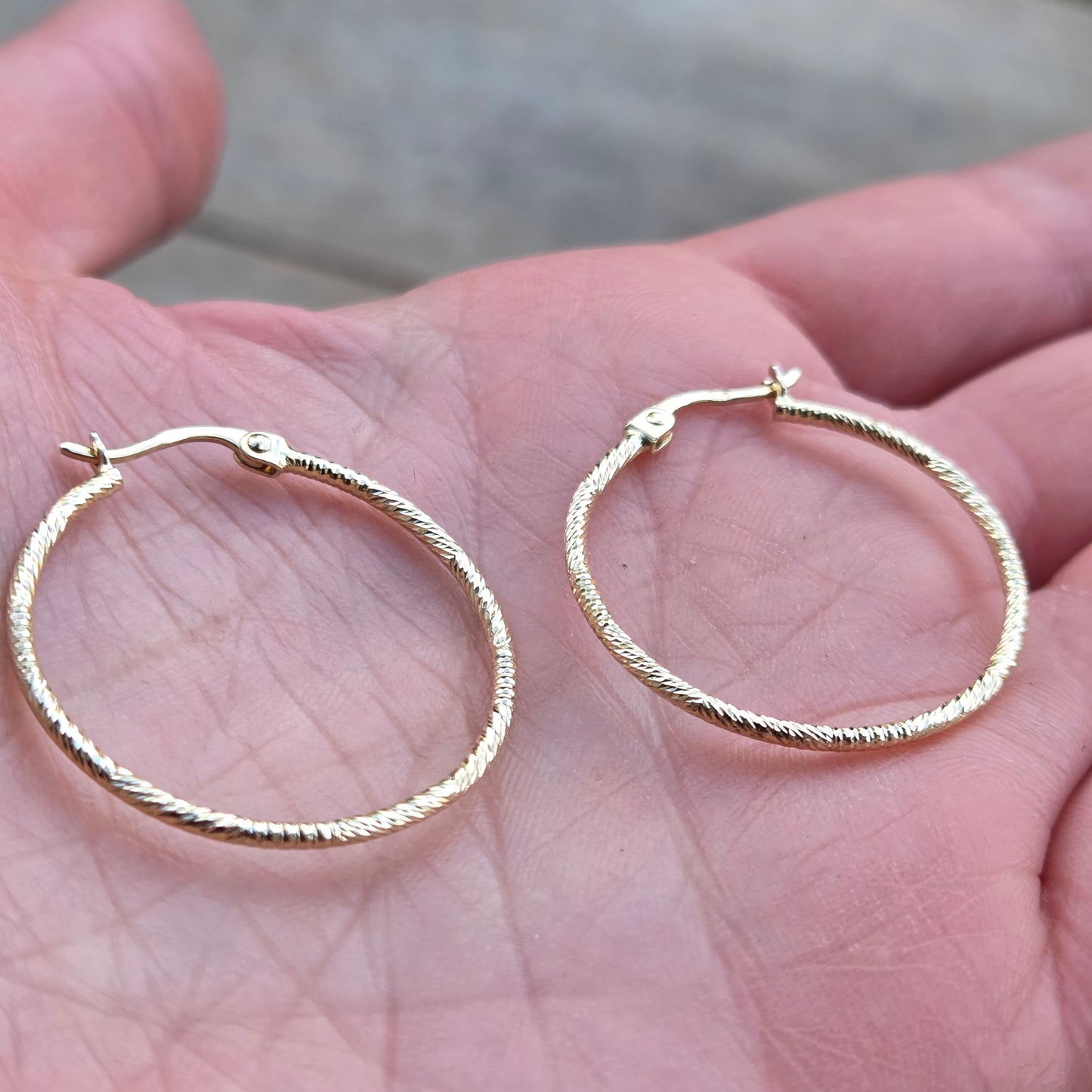 Vintage IBB Hallmarked Solid 14ct 14k Gold Textured Hoop Earrings Hoops