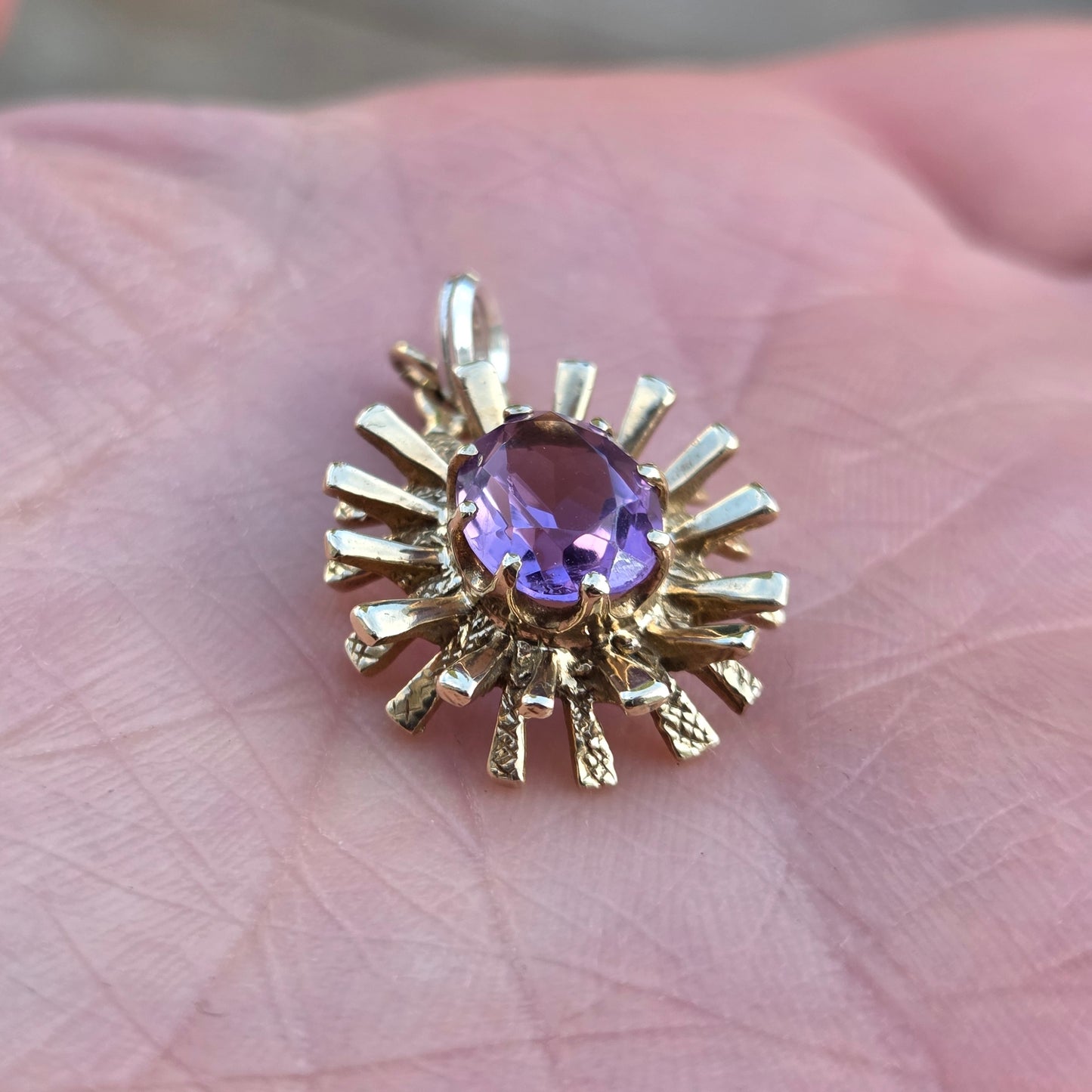 Vintage 1971 English Hallmarked Solid 9ct Gold Amethyst Sun Burst Pendant