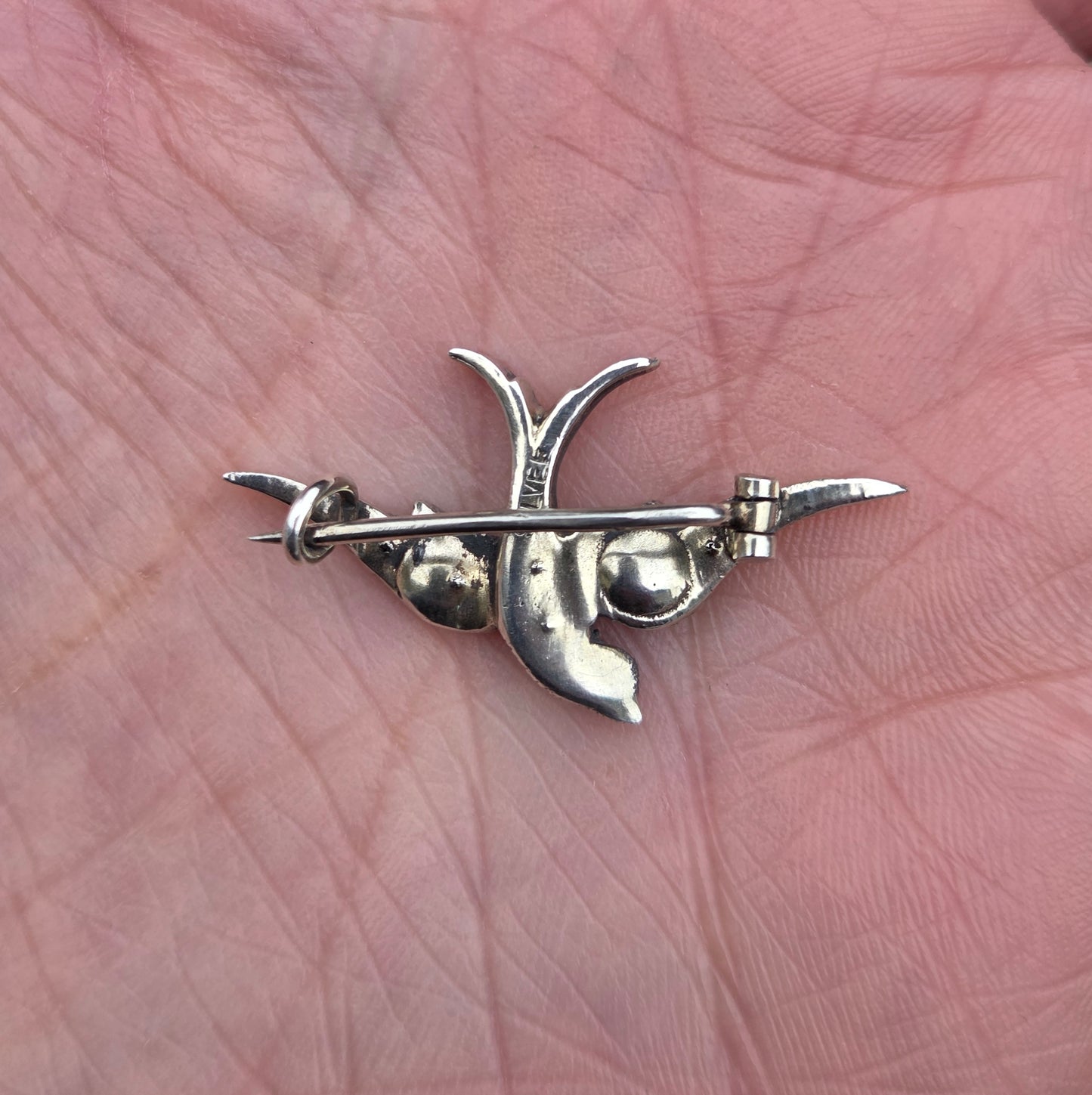 Antique Art Deco Solid Sterling Silver Paste Engraved Swallow Bird Brooch