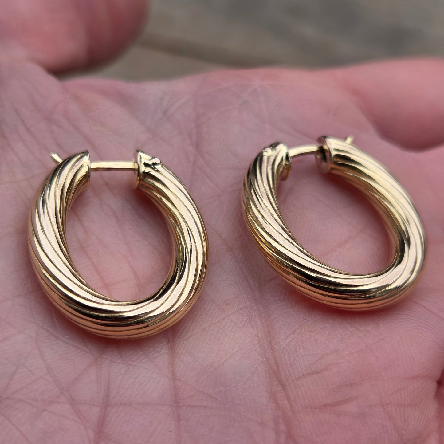Vintage 1998 Hallmarked Solid 9ct 9k Gold Chubby Oval Twisted Hoop Earrings Hoops 3.5g