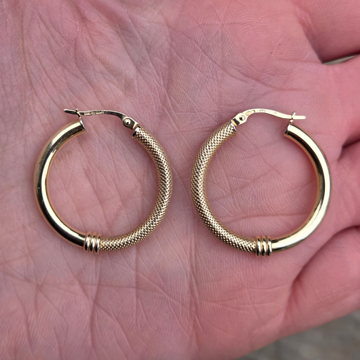 Vintage UnoAErre 1997 Hallmarked Solid 9ct 9k Gold Waffle Hoop Earrings Hoops 2.5g