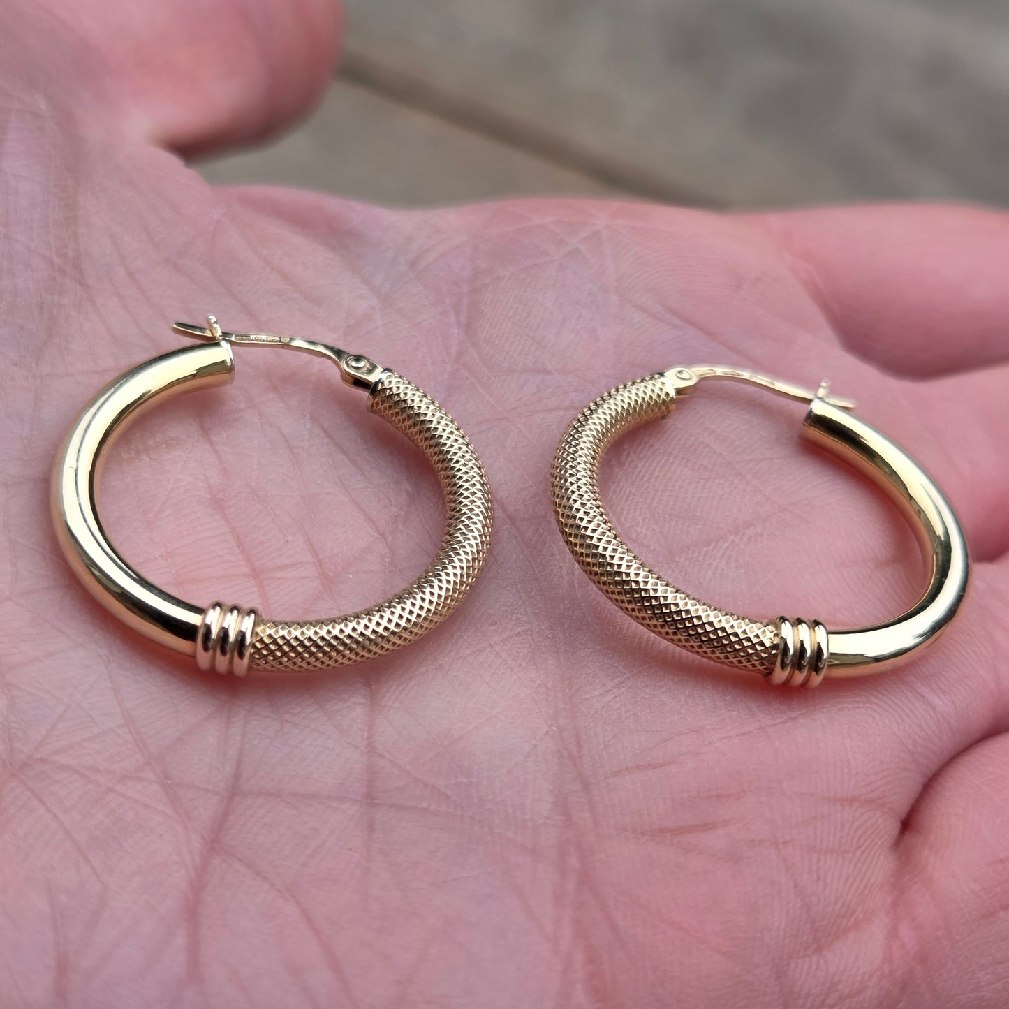 Vintage UnoAErre 1997 Hallmarked Solid 9ct 9k Gold Waffle Hoop Earrings Hoops 2.5g