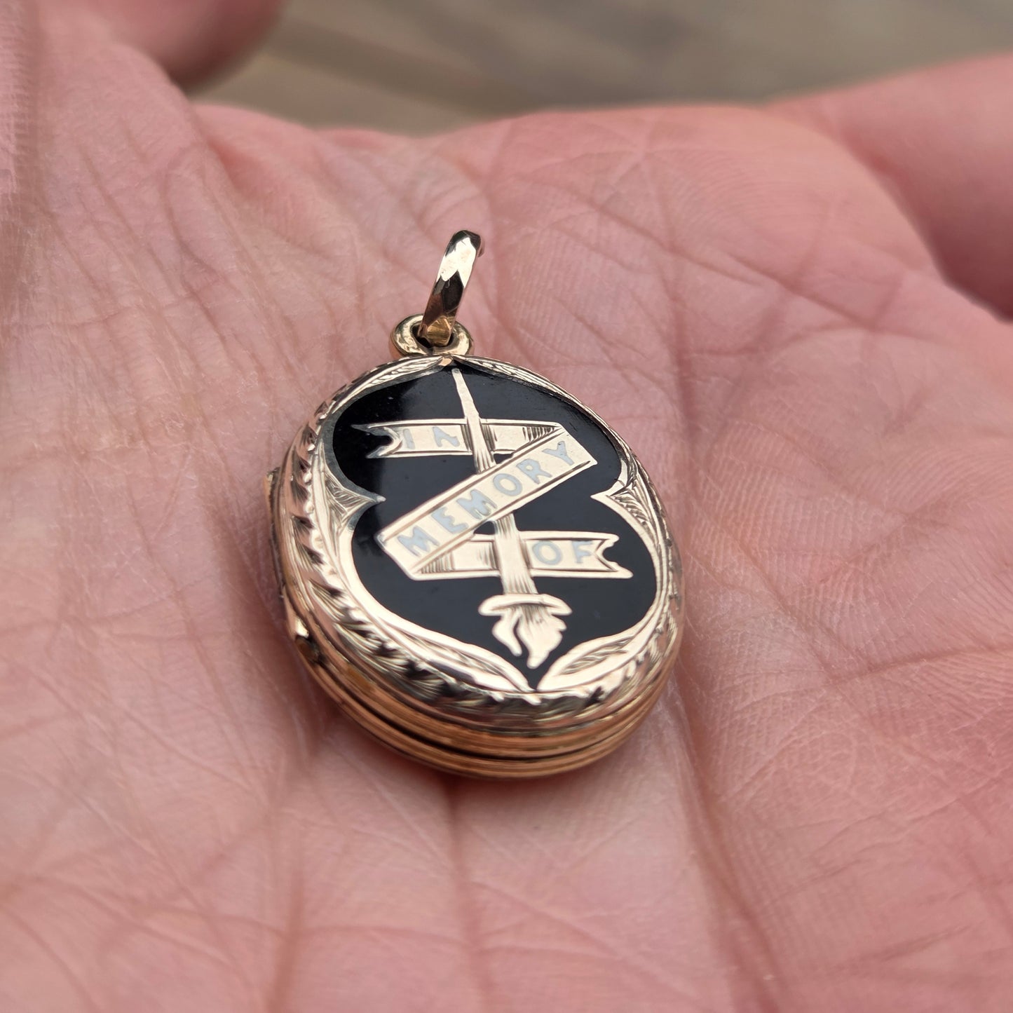 Antique Victorian Solid 9ct Gold Black White Enamel Mourning Locket Pendant