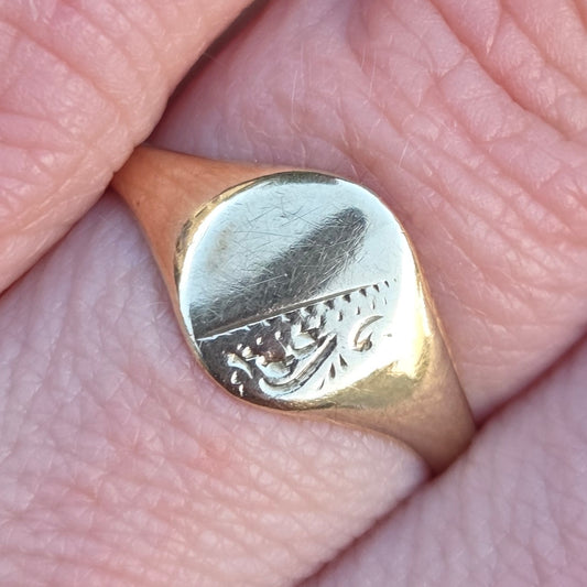 Vintage 1973 English Hallmarked Solid 9ct 9k Gold Oval Signet Ring Size M