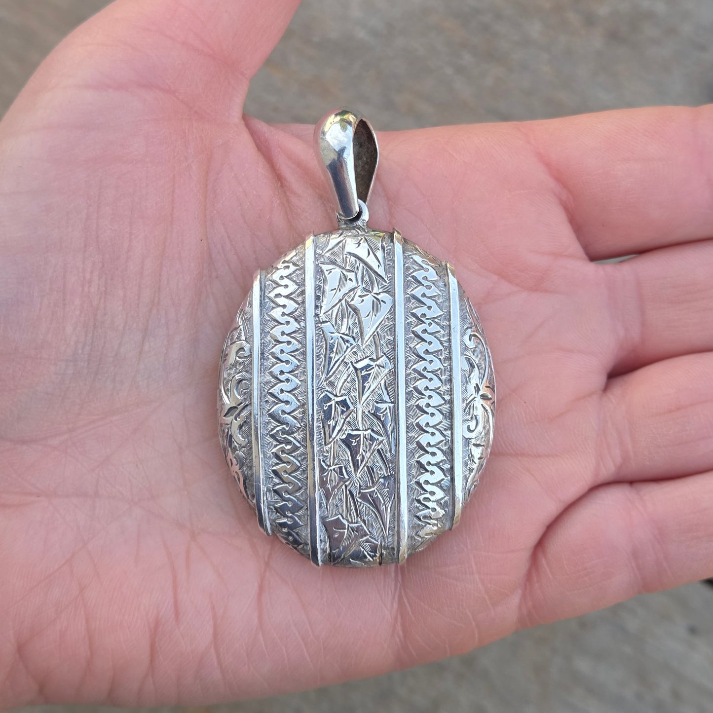 Antique Victorian Solid Silver Large Engraved Ivy Locket Pendant 28g for Chain Necklace