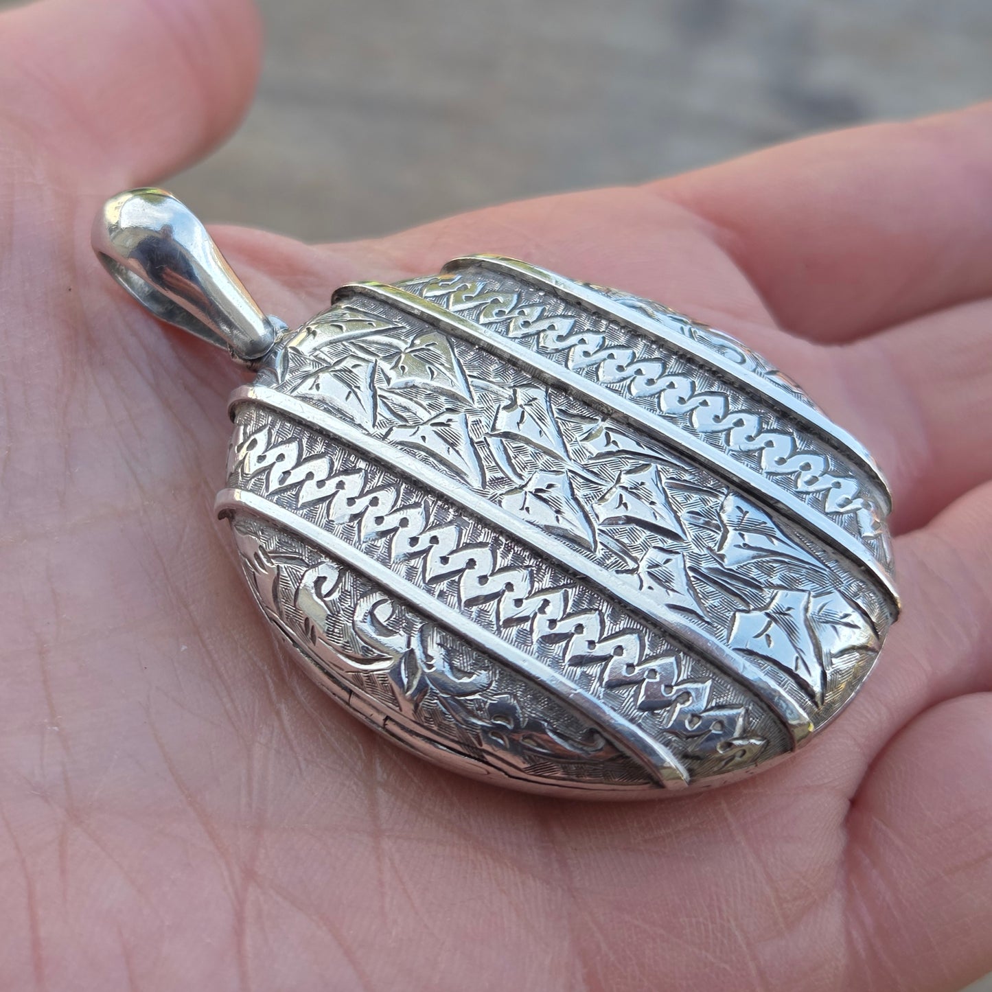 Antique Victorian Solid Silver Large Engraved Ivy Locket Pendant 28g for Chain Necklace