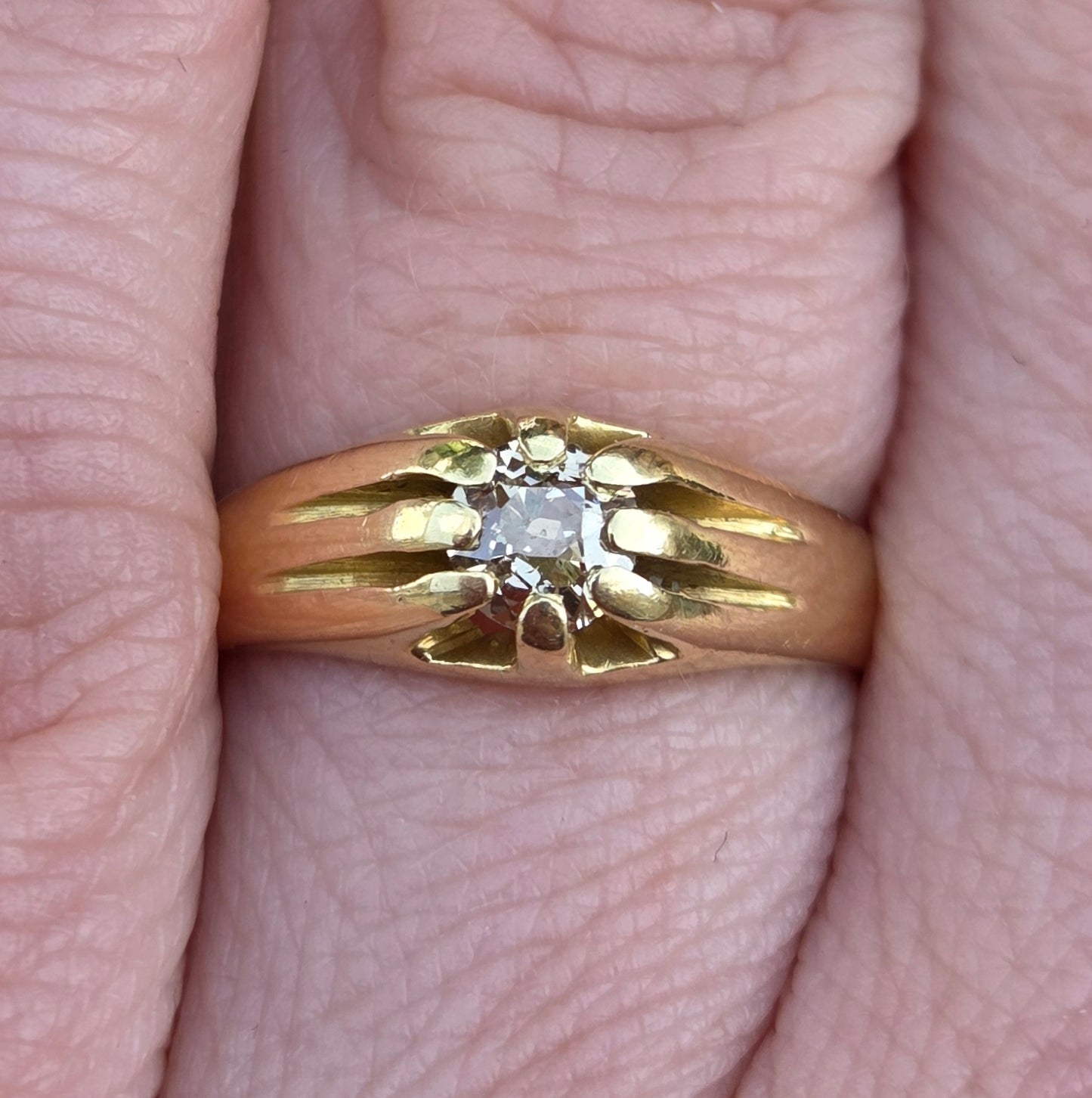 Antique Victorian Solid 18ct 18k Gold Old Cut 0.25Ct Diamond Gypsy Belcher Ring Size L
