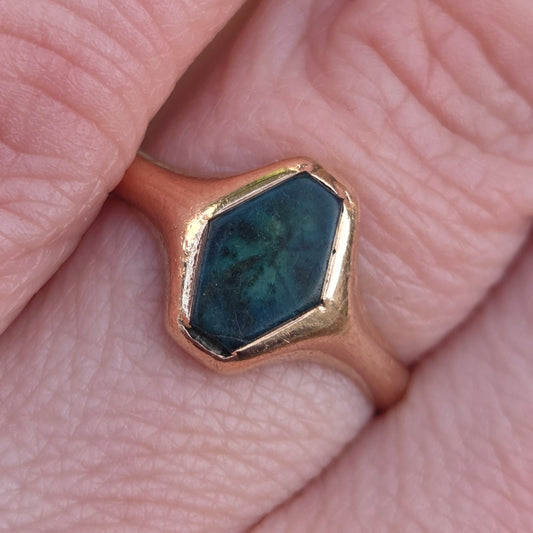 Antique Hallmarked Solid 9ct 9k Rose Gold Green Hardstone Signet Ring Size N