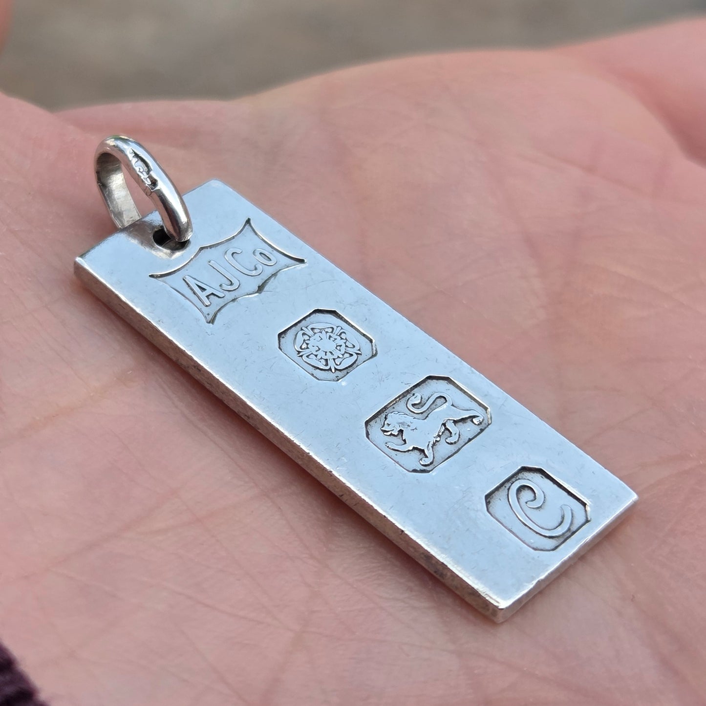 Vintage 1977 Sheffield Hallmarked Solid Sterling Silver Ingot Bar Pendant 8.9g 2