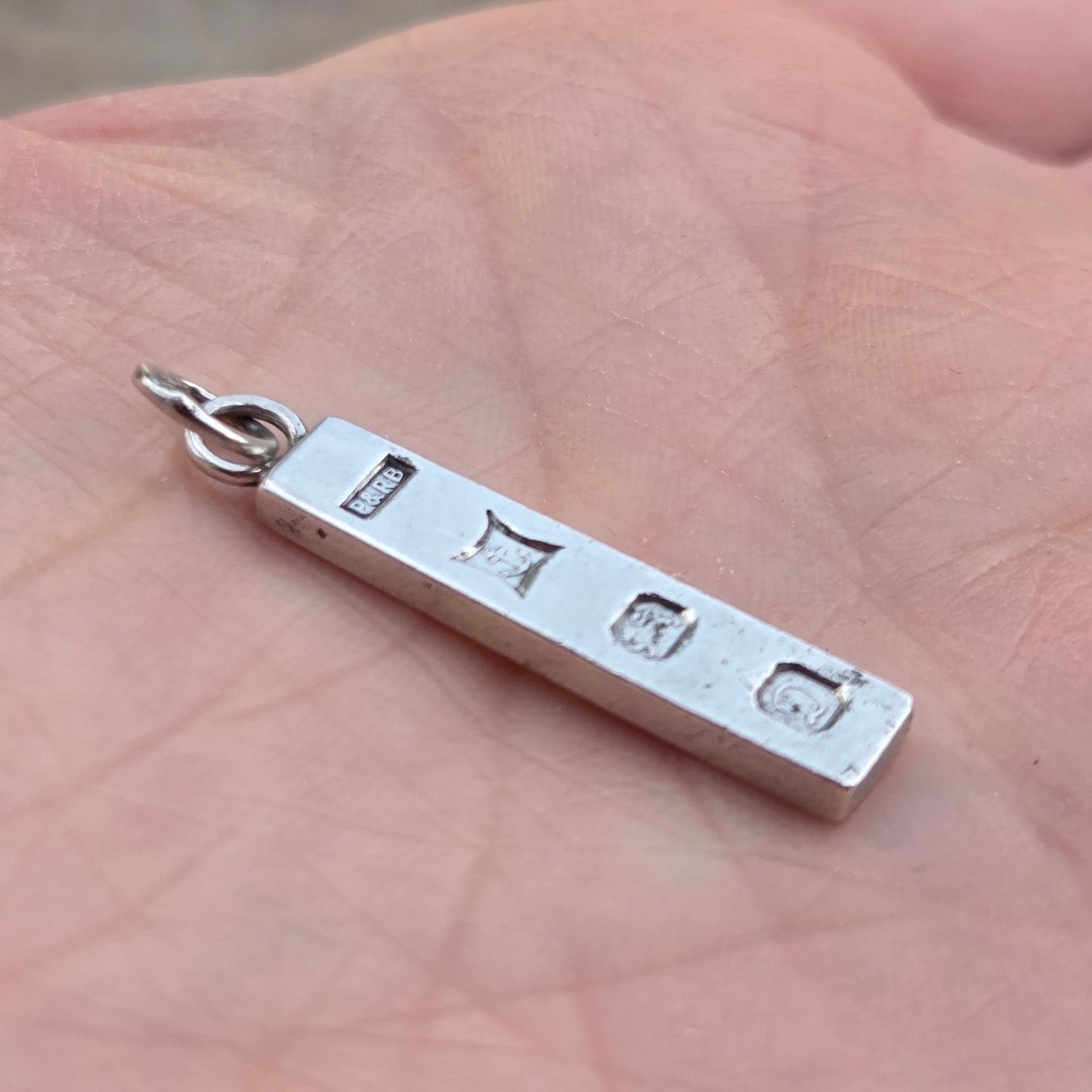Vintage 1978 Birmingham Hallmarked Solid Sterling Silver Ingot Bar Pendant 3.2g 10