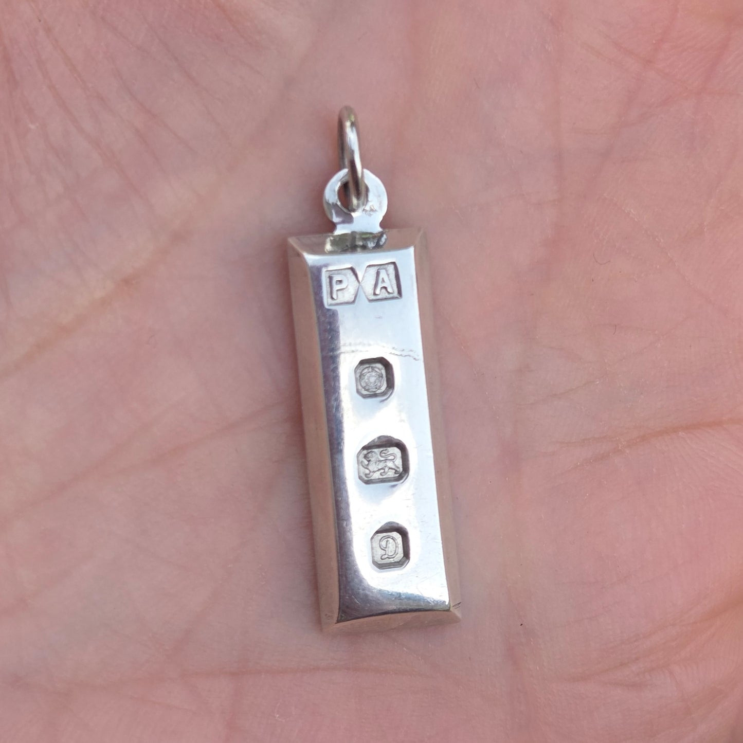 Vintage 1978 Sheffield Hallmarked Solid Sterling Silver Ingot Bar Pendant 8.3g 11