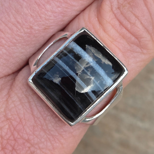 Vintage Hallmarked Solid Sterling Silver Large Black Banded Agate Ring Size Q