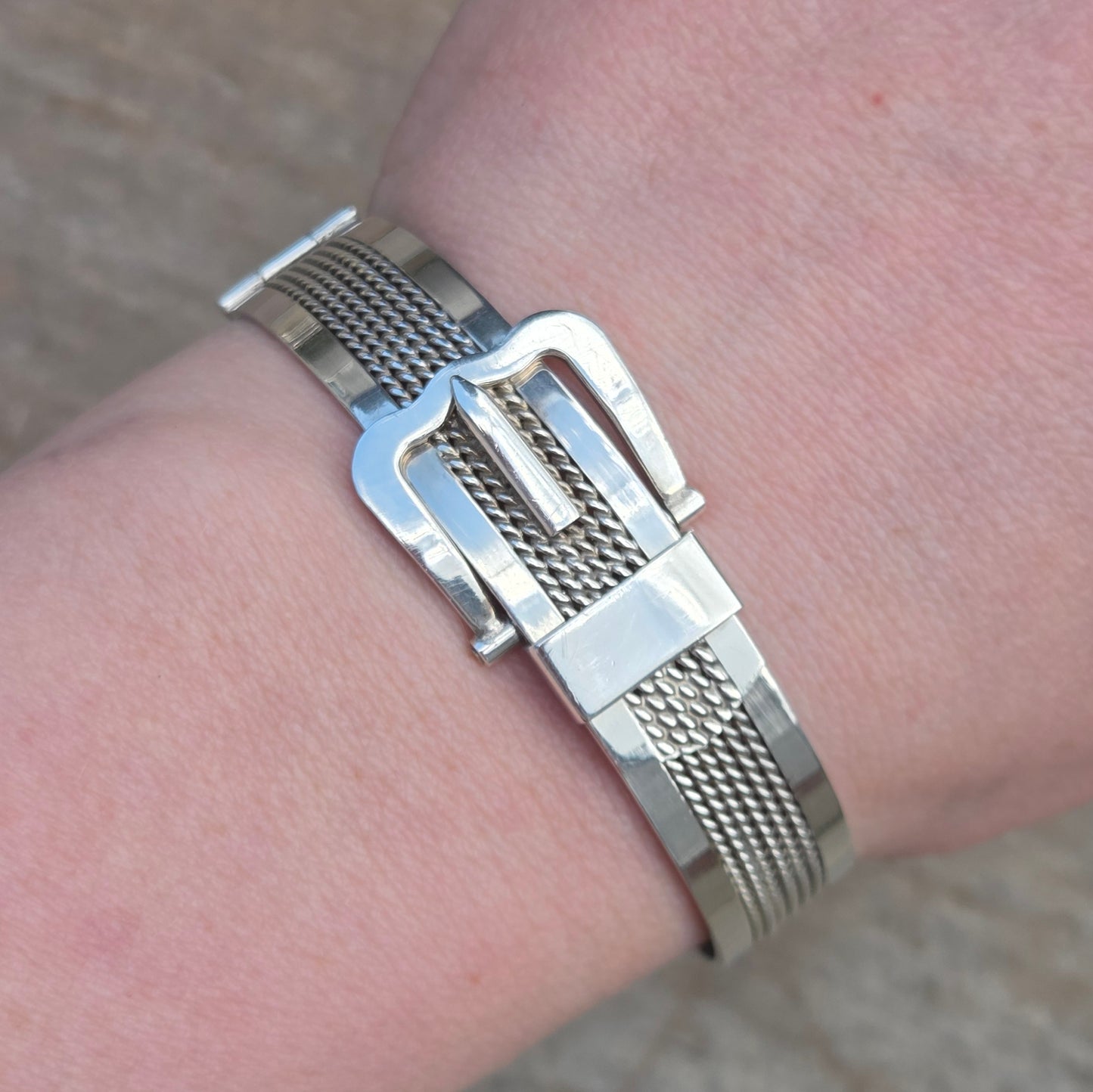 Vintage 1982 Hallmarked Solid Sterling Silver Buckle Bangle Cuff Bracelet 22g