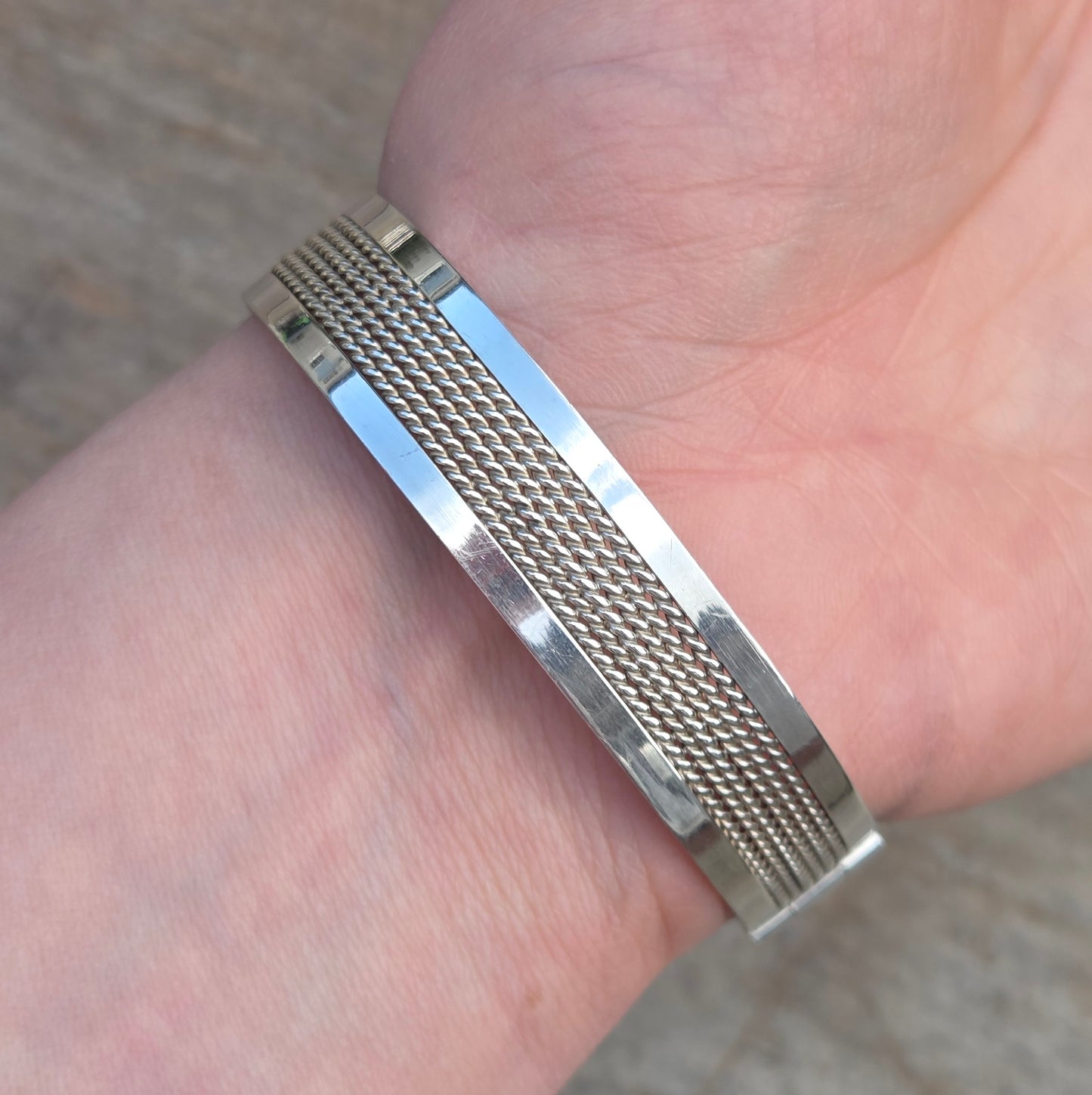 Vintage 1982 Hallmarked Solid Sterling Silver Buckle Bangle Cuff Bracelet 22g