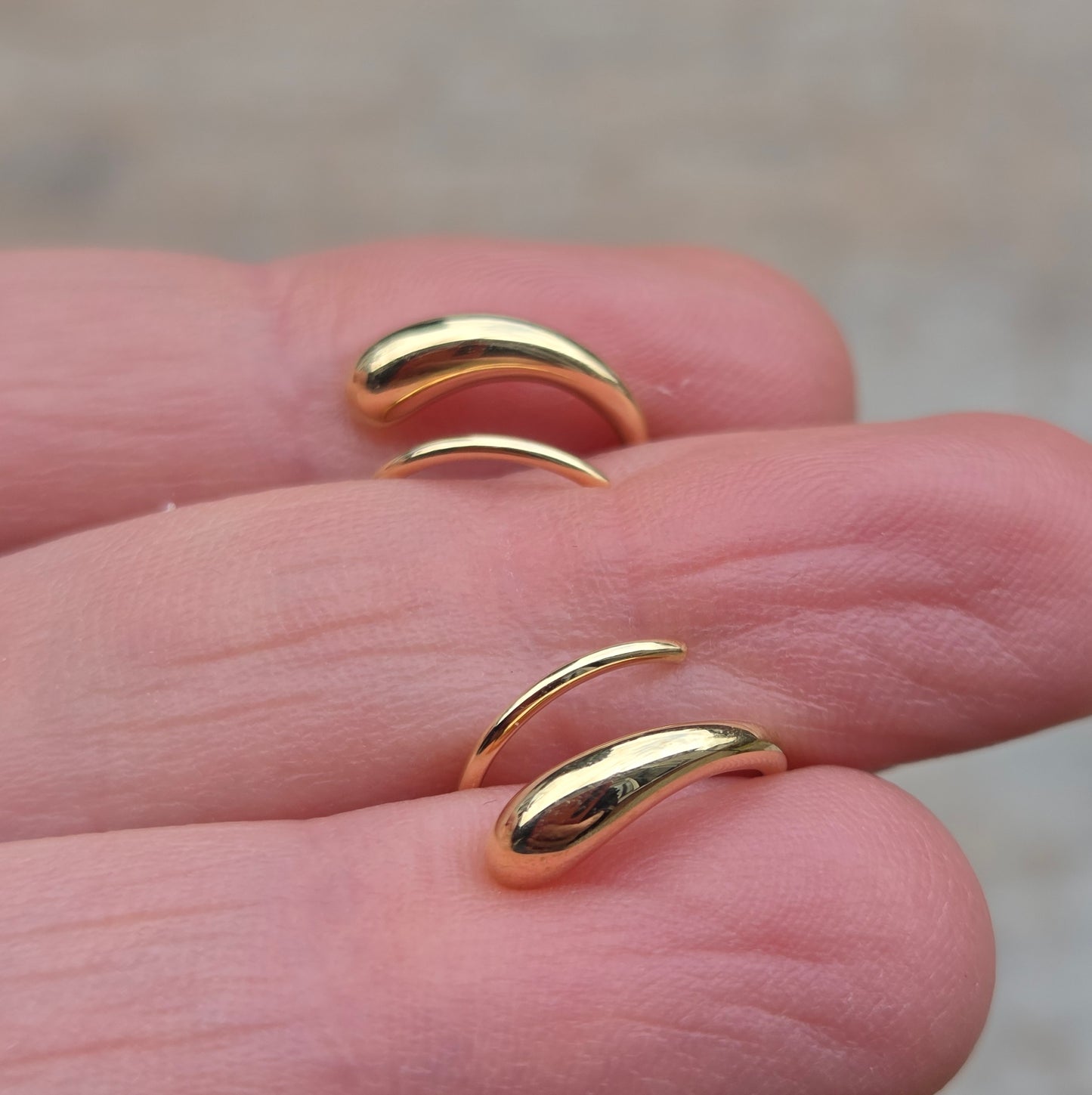 Vintage Georg Jensen Hallmarked Solid 18ct 18k Gold Mercy Hoop Huggie Earrings Hoops in Box