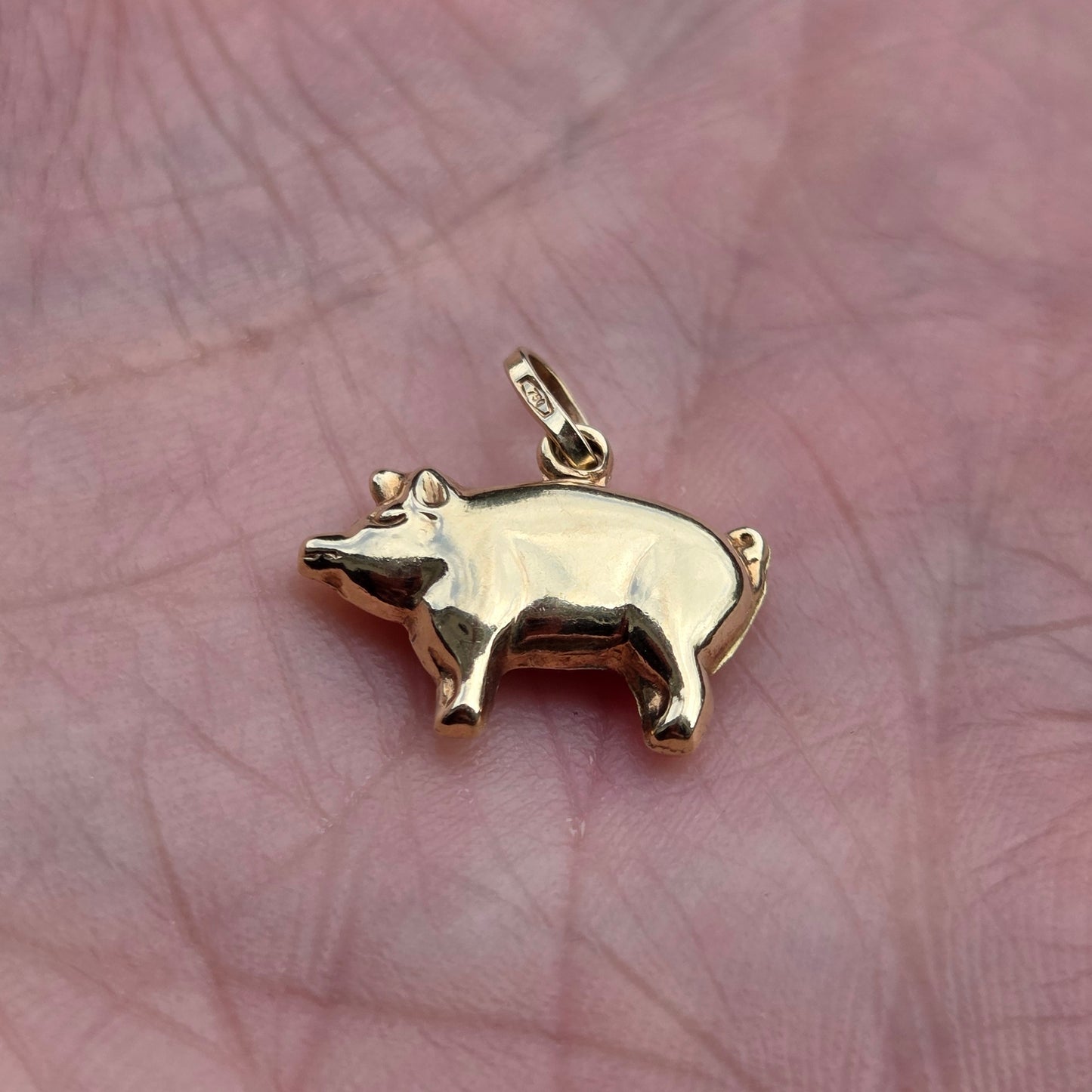 Vintage 1980's Hallmarked Solid 18ct 18k Gold Puffy Lucky Pig Pendant Charm