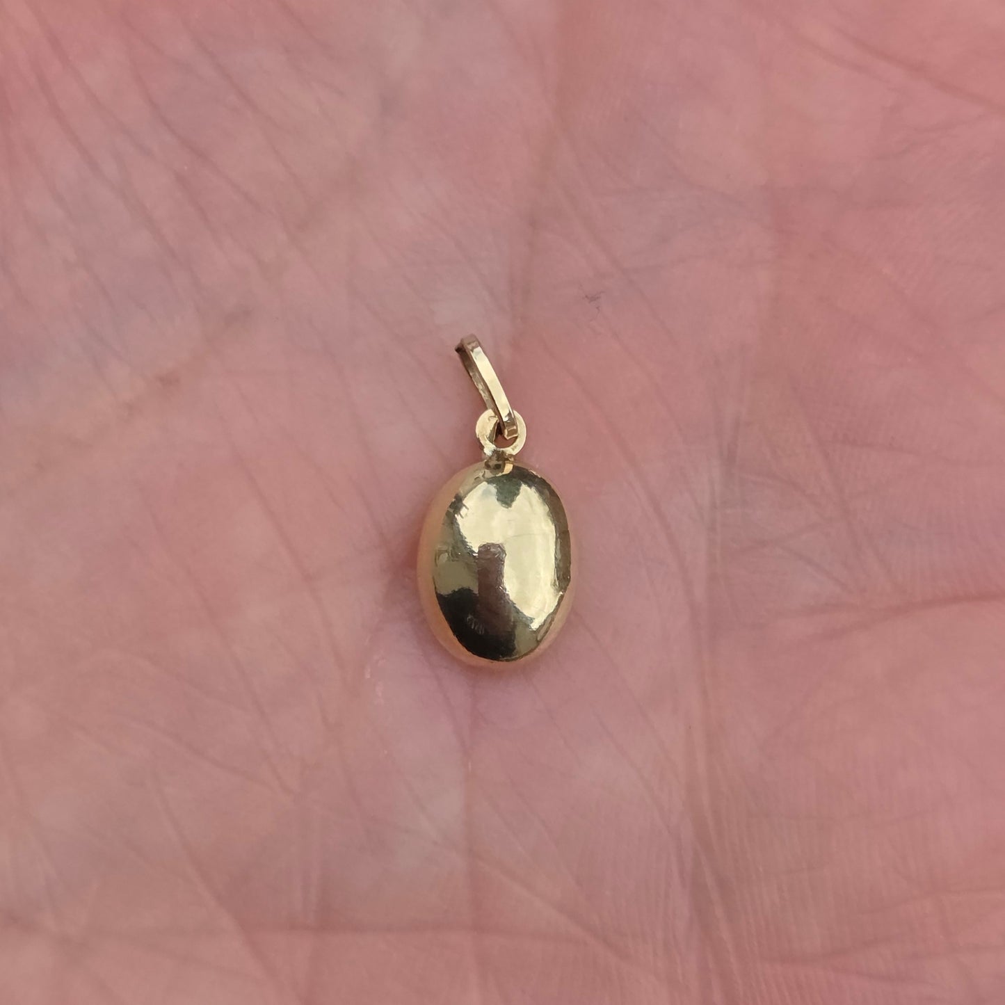 Vintage 1980's Hallmarked Solid 9ct 9k Gold Coffee Bean Pendant