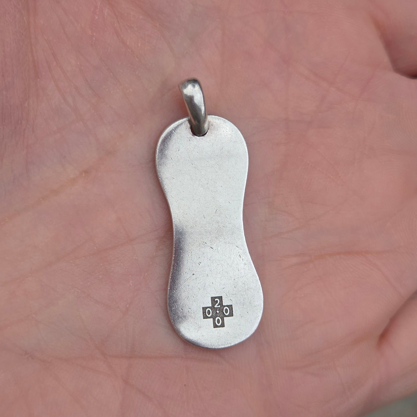 Vintage 2000 Edinburgh Hallmarked Solid Sterling Silver Millenium y2k Wavy Ingot Bar Pendant