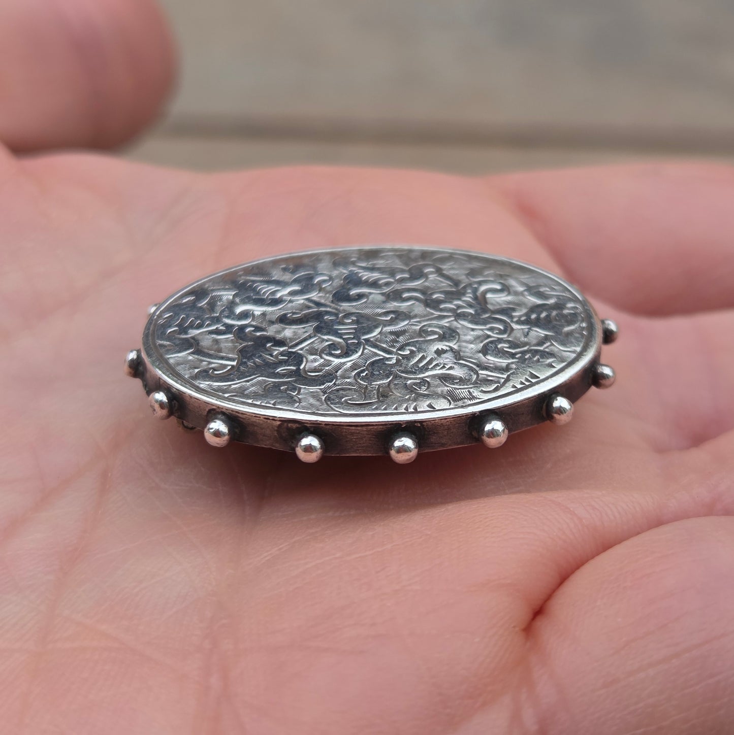 Antique Victorian 1886 Hallmarked Solid Sterling Silver Oval Floral Engraved Brooch Pin