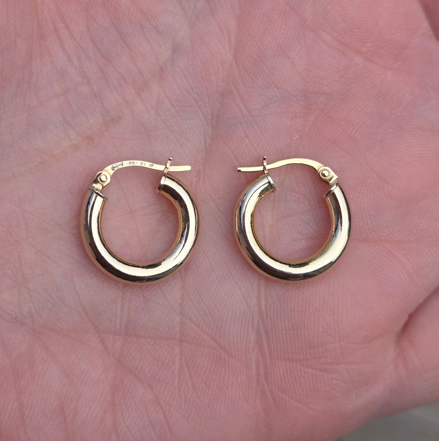 Vintage UnoAErre Hallmarked Solid 9ct 9k Gold Plain Hoop Earrings Hoops