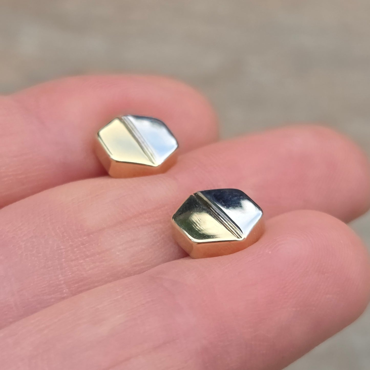 Vintage 1977 Hallmarked Solid 9ct 9k White Yellow Gold Large Screw Stud Earrings