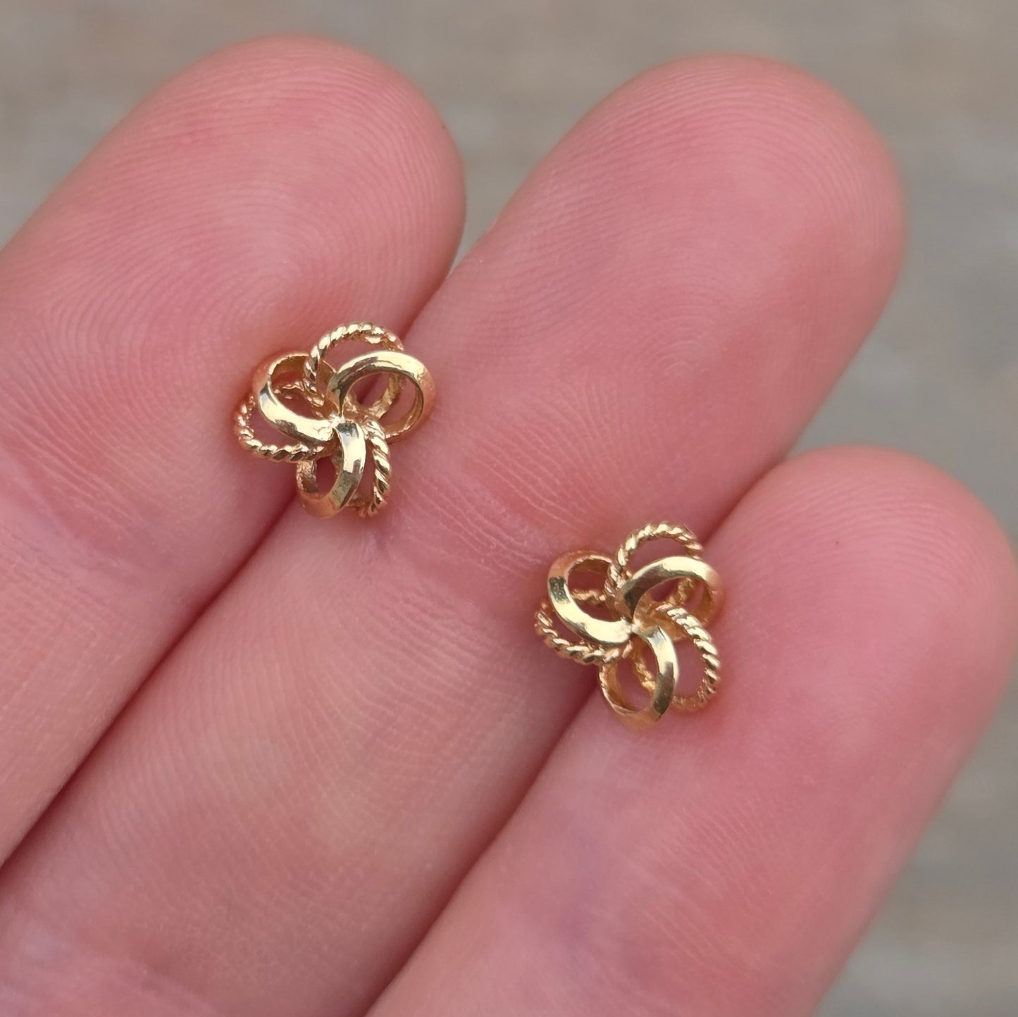 Vintage Hallmarked Solid 9ct 9k Gold Clover Rope Knot Stud Earrings