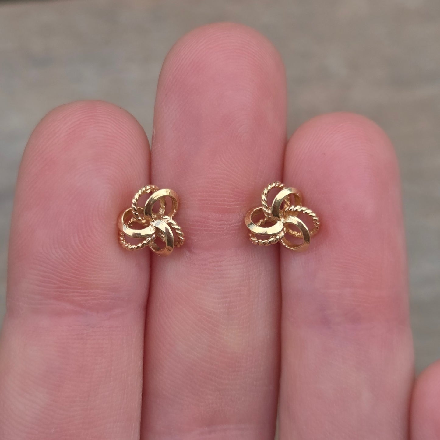 Vintage Hallmarked Solid 9ct 9k Gold Clover Rope Knot Stud Earrings