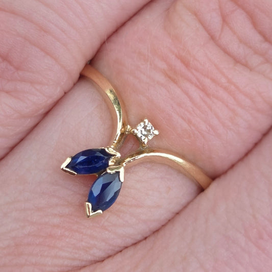 Vintage Hallmarked Solid 14ct 14k Gold Sapphire Diamond Wishbone Ring Size K