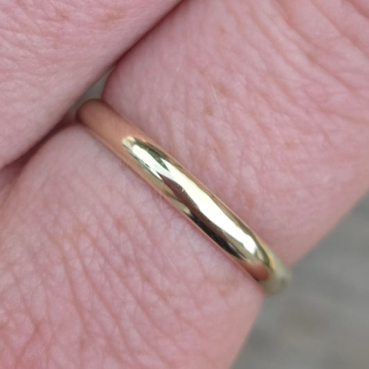 Vintage Italy Hallmarked Solid 9ct 9k Gold Plain Band Stacker Ring Size O 1/2