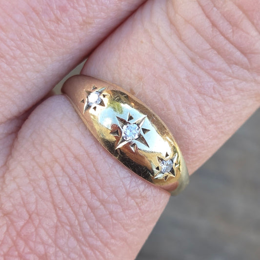 Vintage 1983 Hallmarked Solid 9ct 9k Gold Diamond Trilogy Gypsy Star Ring Size O