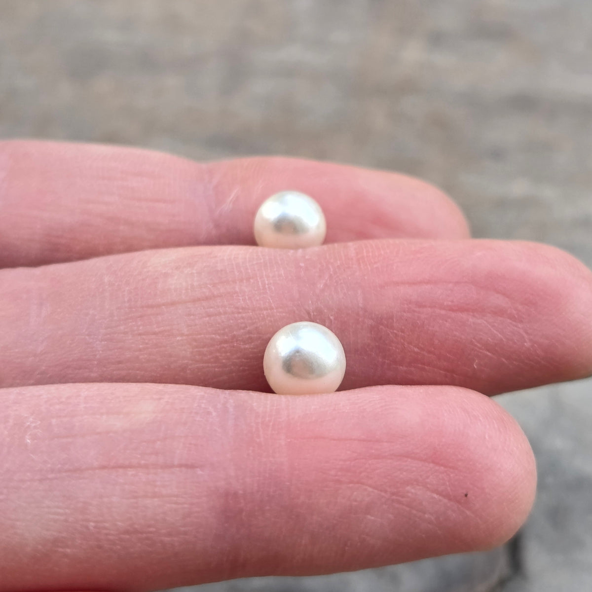 Vintage 1990's Elizabeth Duke Solid 9ct 9k Gold 6mm Pearl Stud Earrings in Box Argos