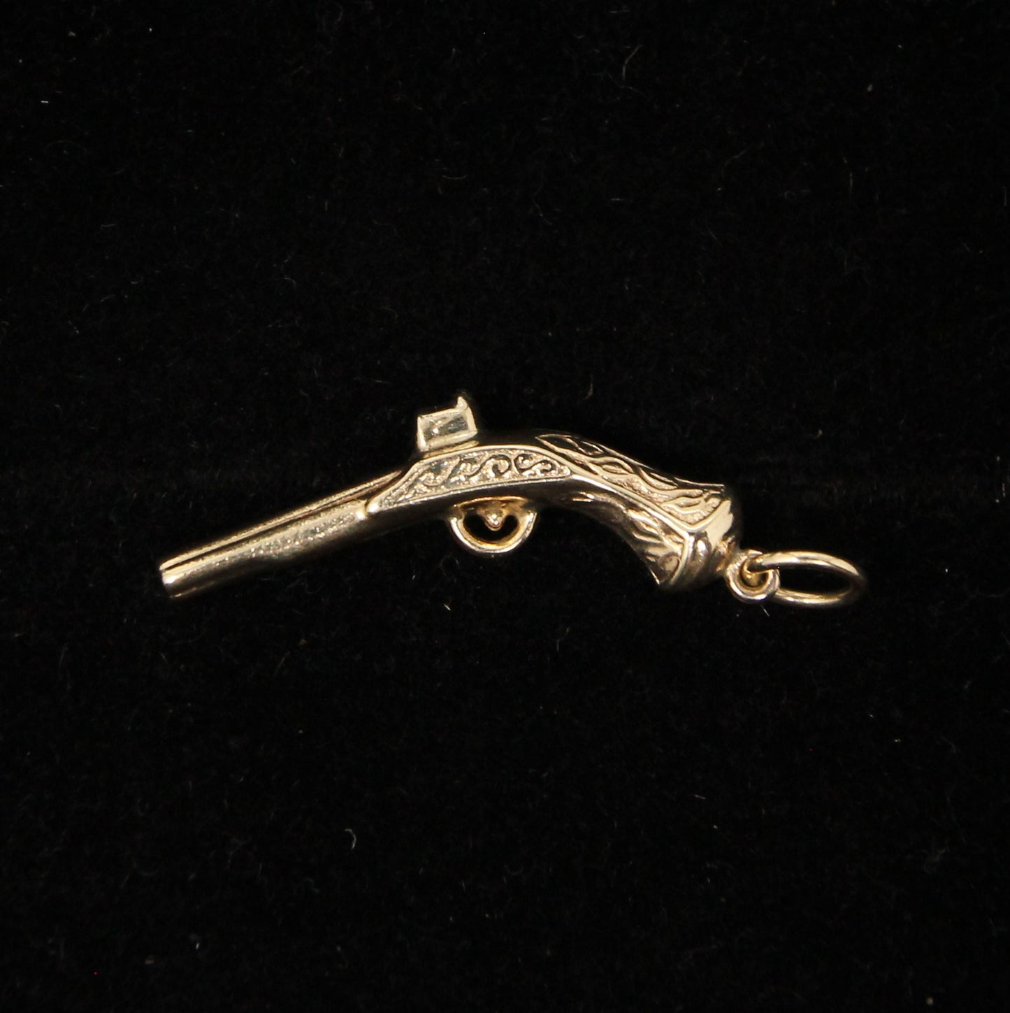 Vintage 1964 English Hallmarked Solid 9ct 9k Gold Antique Flintlock Pistol Gun Pendant