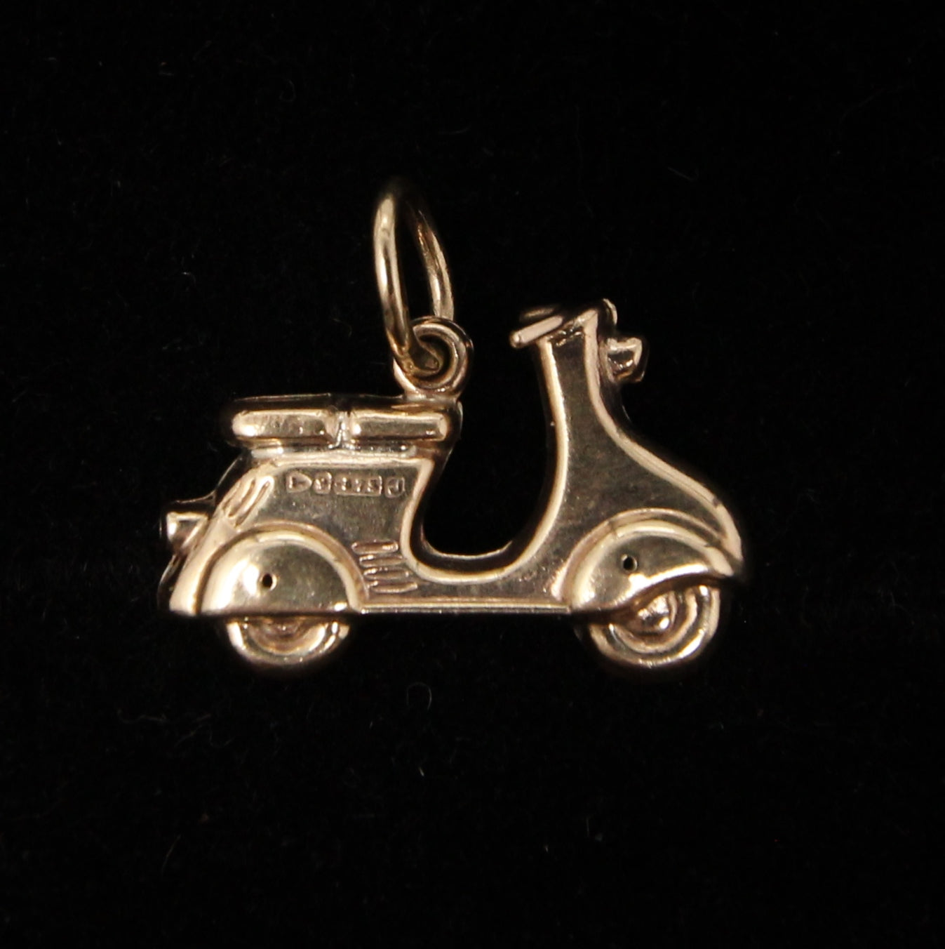 Vintage 1959 Chester Hallmarked Solid 9ct 9k Gold Vespa Scooter Pendant