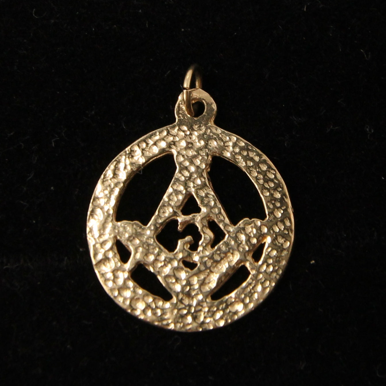 Vintage English Hallmarked Solid 9ct Gold Masonic Masons Pendant Charm