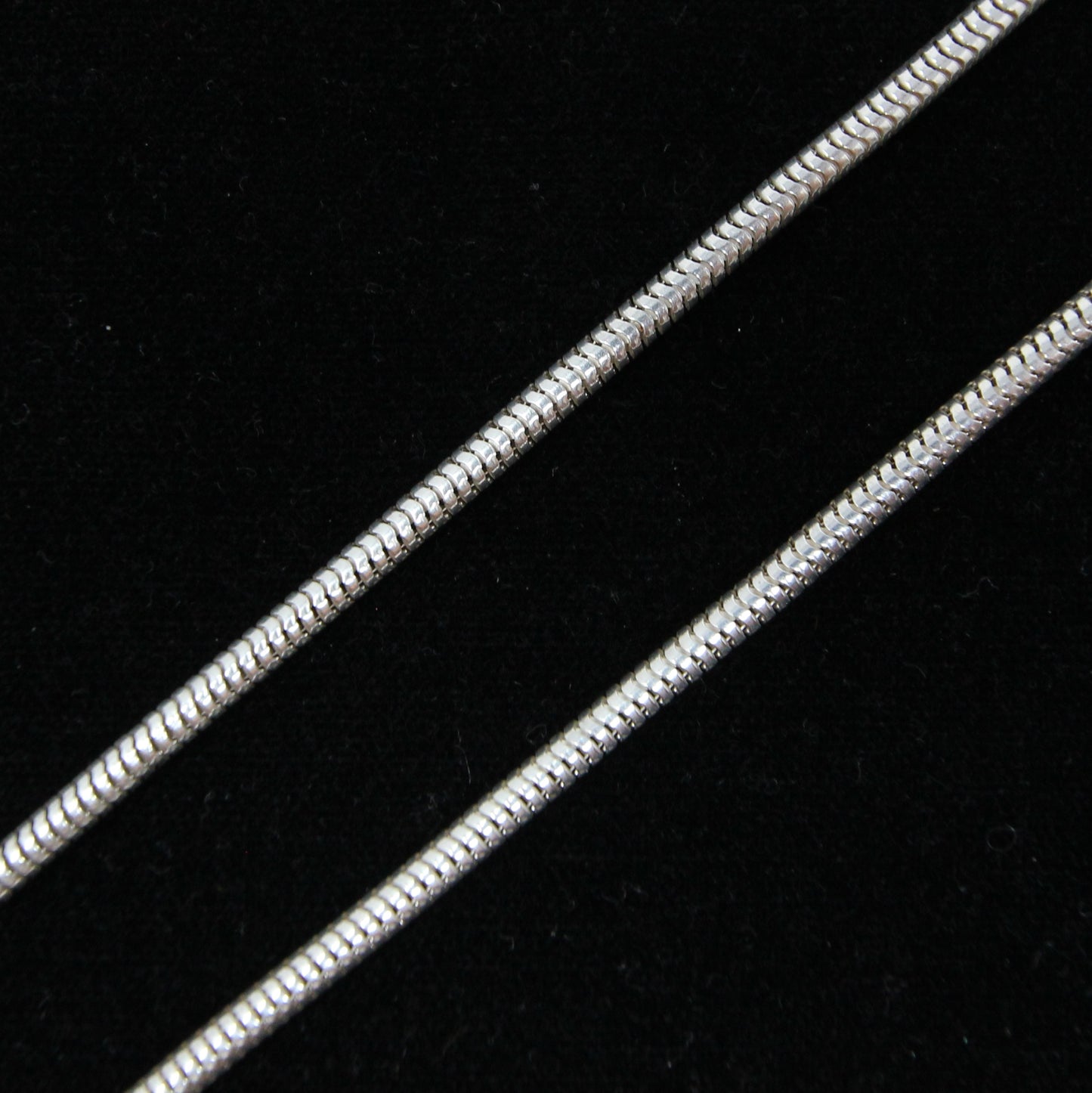 Vintage Italy Solid Sterling Silver 925 Snake Chain Necklace 16.5'' 11g