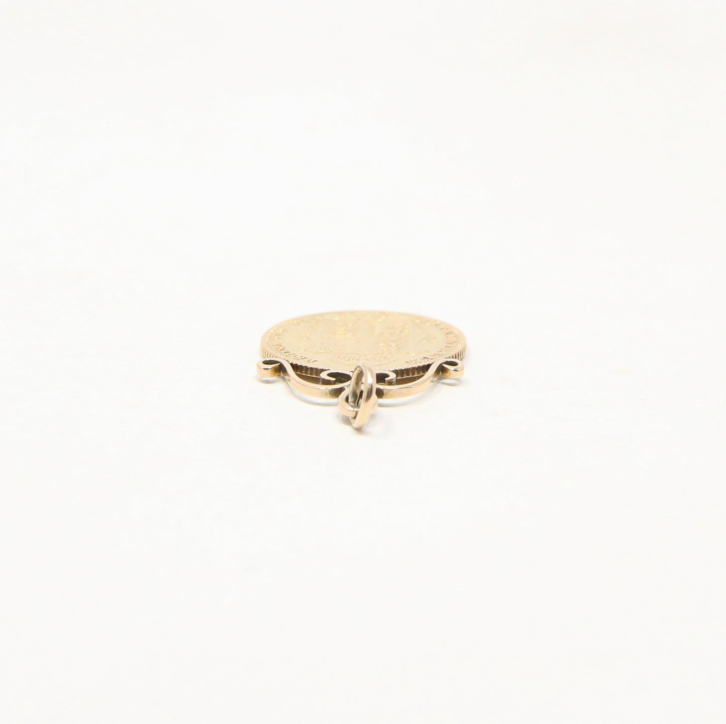 Antique 1892 Solid 22ct 22k Gold Shield Back Half Sovereign 9ct 9k Gold Mount Pendant