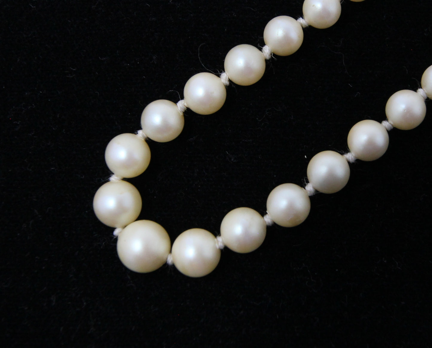 Vintage Lotus 1975 Hallmarked Solid 9ct 9k Gold Clasp Knotted Cultured Pearl Necklace 16''